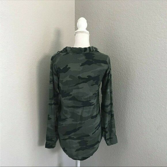 Splendid Women's Camo Print Long Sleeve Blouse Top - Picture 2 of 7
